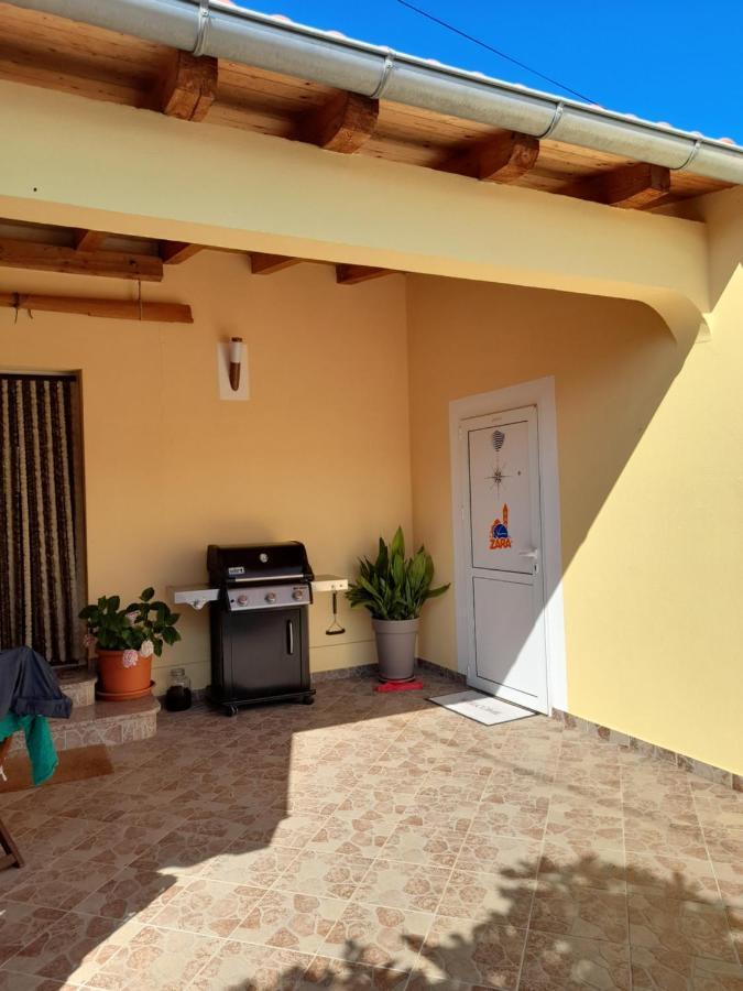 Odette Apartman Zára Kültér fotó