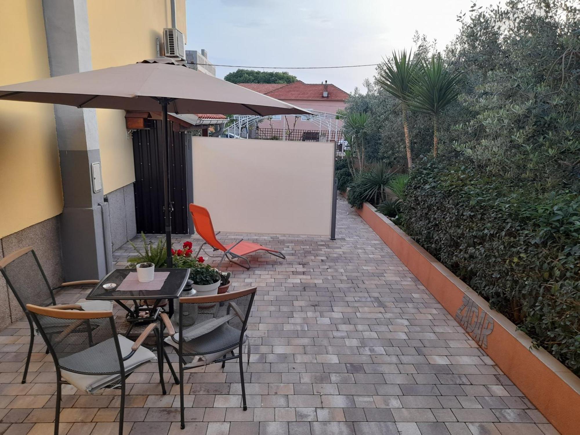 Odette Apartman Zára Kültér fotó