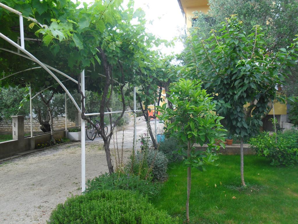 Odette Apartman Zára Kültér fotó
